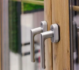 Рукоятки и держатели