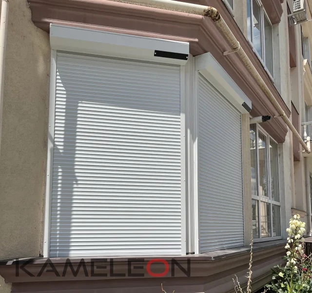 avtomaticheskie-dvernye-rollety